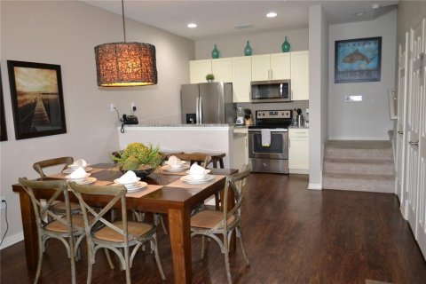 Townhouse in Kissimmee, Florida 3 bedrooms, 120.77 sq.m. № 1250136 - photo 8
