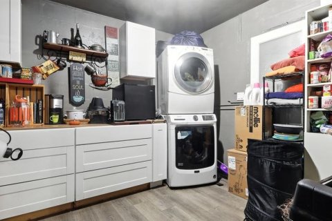 Casa en venta en Orlando, Florida, 3 dormitorios, 171.4 m2 № 1919045 - foto 9