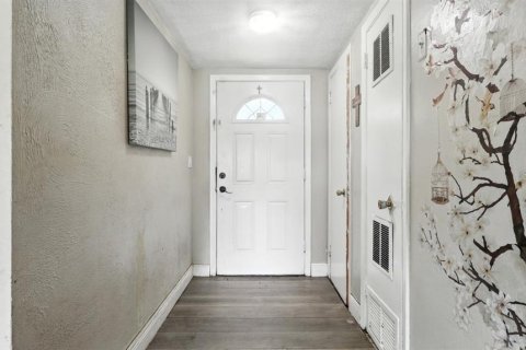 Casa en venta en Orlando, Florida, 3 dormitorios, 171.4 m2 № 1919045 - foto 4