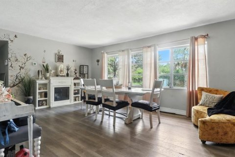 Casa en venta en Orlando, Florida, 3 dormitorios, 171.4 m2 № 1919045 - foto 6