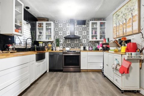 Casa en venta en Orlando, Florida, 3 dormitorios, 171.4 m2 № 1919045 - foto 8