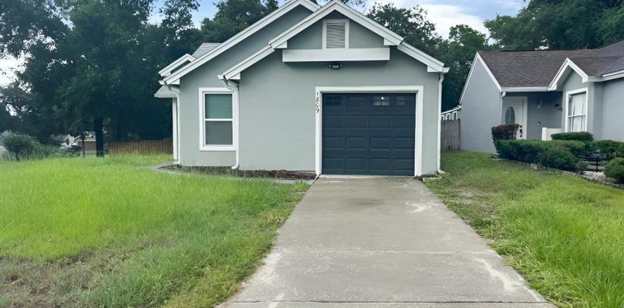 Villa ou maison à Apopka, Floride 2 chambres, 87.33 m2 № 2227823