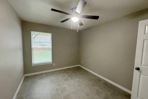 Villa ou maison à vendre à Apopka, Floride: 2 chambres, 87.33 m2 № 2227823 - photo 13