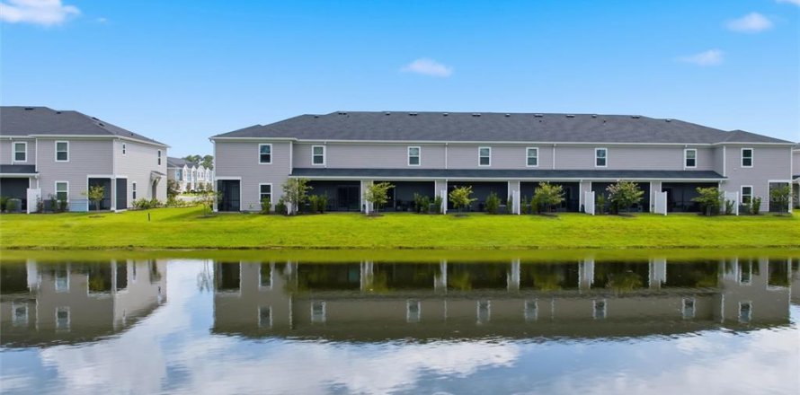 Adosado en Jacksonville, Florida 3 dormitorios, 158.58 m2 № 2221290