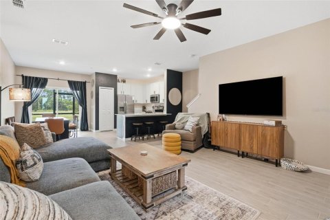 Adosado en venta en Jacksonville, Florida, 3 dormitorios, 158.58 m2 № 2221290 - foto 3