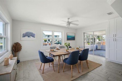 Купить виллу или дом в Гудзон, Флорида 8 комнат, 117.61м2, № 2092626 - фото 5