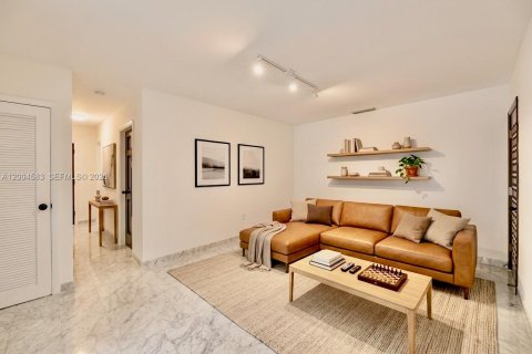 Villa ou maison à vendre à Coral Gables, Floride: 3 chambres, 158.86 m2 № 2068757 - photo 18