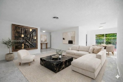 Villa ou maison à vendre à Coral Gables, Floride: 3 chambres, 158.86 m2 № 2068757 - photo 6