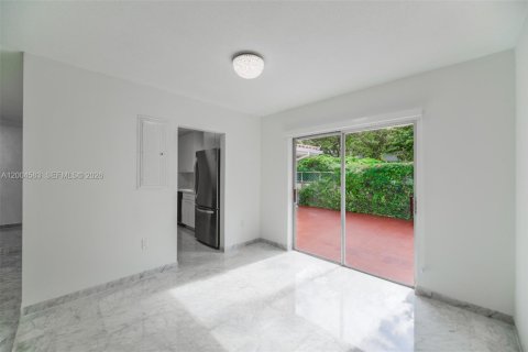 Villa ou maison à vendre à Coral Gables, Floride: 3 chambres, 158.86 m2 № 2068757 - photo 8