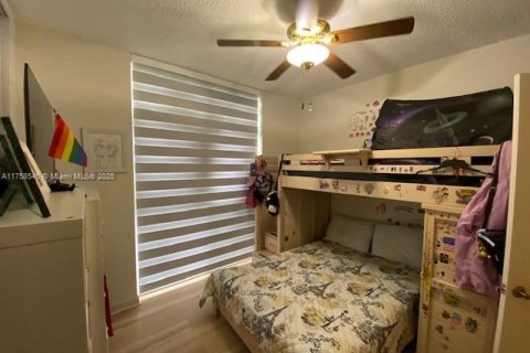 Condo in Doral, Florida, 2 bedrooms  № 1714296 - photo 11