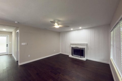 Villa ou maison à vendre à Seminole, Floride: 2 chambres, 104.05 m2 № 2403389 - photo 5