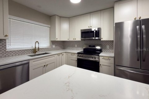Villa ou maison à vendre à Seminole, Floride: 2 chambres, 104.05 m2 № 2403389 - photo 11