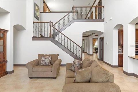 House in Winter Garden, Florida 5 bedrooms, 438.13 sq.m. № 1837922 - photo 15