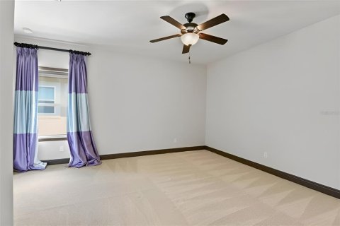 House in Winter Garden, Florida 5 bedrooms, 438.13 sq.m. № 1837922 - photo 25