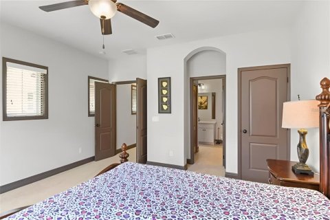House in Winter Garden, Florida 5 bedrooms, 438.13 sq.m. № 1837922 - photo 24