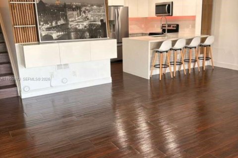 Adosado en alquiler en Miramar, Florida, 2 dormitorios № 2007083 - foto 14