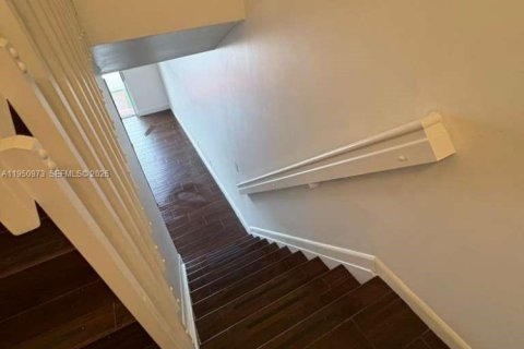 Adosado en alquiler en Miramar, Florida, 2 dormitorios № 2007083 - foto 20