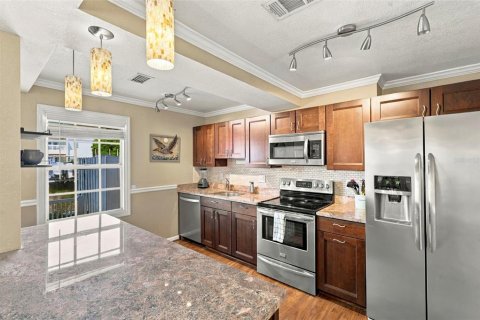 Copropriété à louer à Saint Petersburg, Floride: 1 chambre, 76.46 m2 № 2415247 - photo 4