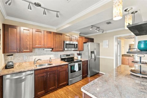 Copropriété à louer à Saint Petersburg, Floride: 1 chambre, 76.46 m2 № 2415247 - photo 5