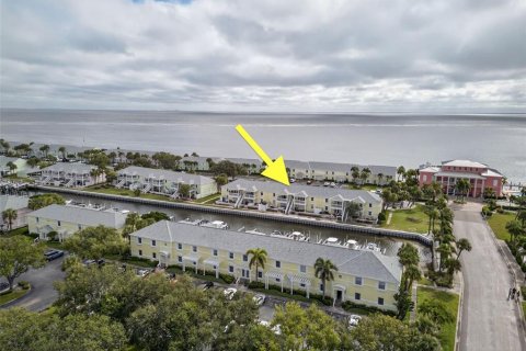 Condo à Saint Petersburg, Floride, 1 chambre  № 2415247