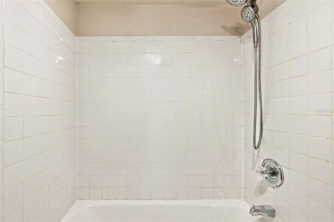 Copropriété à louer à Saint Petersburg, Floride: 1 chambre, 76.46 m2 № 2415247 - photo 14
