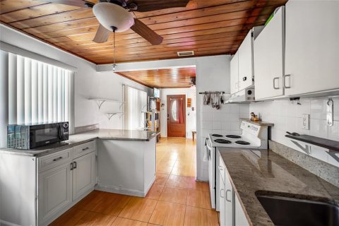 Casa en venta en Tampa, Florida, 3 dormitorios, 159.51 m2 № 2236511 - foto 11