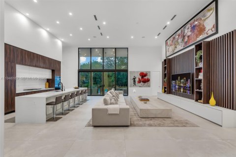 House in Pinecrest, Florida 6 bedrooms, 606.65 sq.m. № 2267626 - photo 30