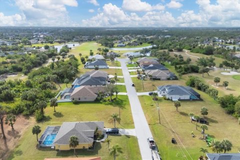 Terreno en venta en Rotonda, Florida № 1561780 - foto 18