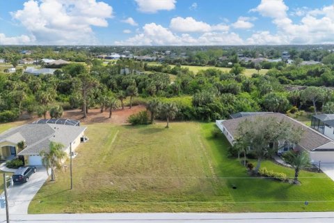 Terreno en venta en Rotonda, Florida № 1561780 - foto 4