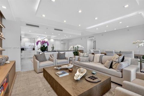 Condo in Aventura, Florida, 3 bedrooms  № 2060774 - photo 19