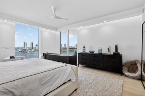 Condo in Aventura, Florida, 3 bedrooms  № 2060774 - photo 23