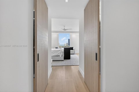 Condo in Aventura, Florida, 3 bedrooms  № 2060774 - photo 20