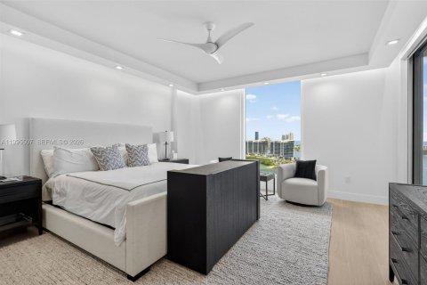 Condo in Aventura, Florida, 3 bedrooms  № 2060774 - photo 21