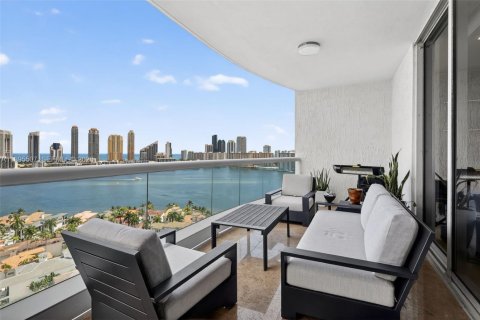 Condo in Aventura, Florida, 3 bedrooms  № 2060774 - photo 29