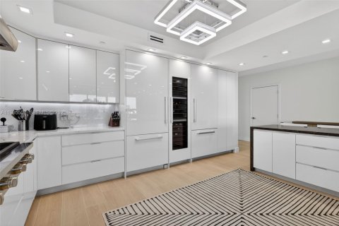 Condo in Aventura, Florida, 3 bedrooms  № 2060774 - photo 11