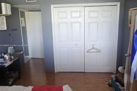 Condo in Weston, Florida, 2 bedrooms  № 1887993 - photo 3