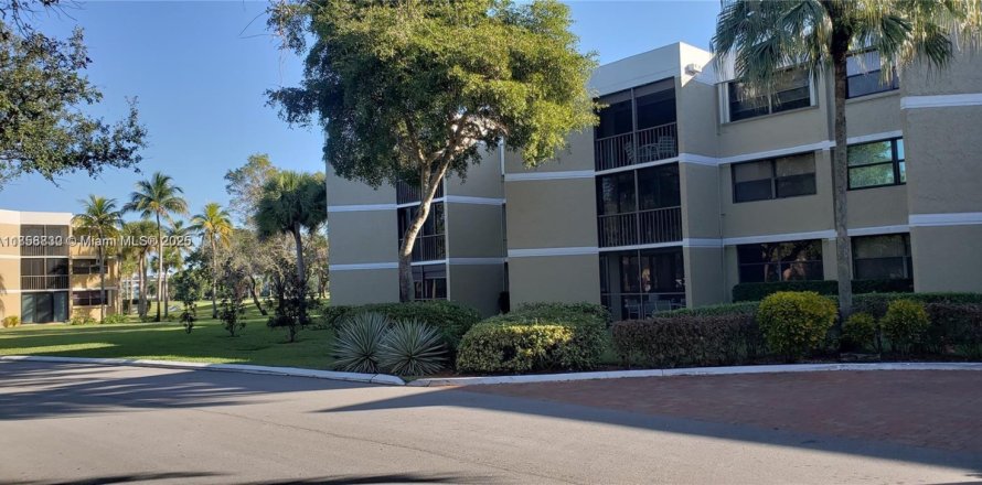 Condo in Weston, Florida, 2 bedrooms № 1887993