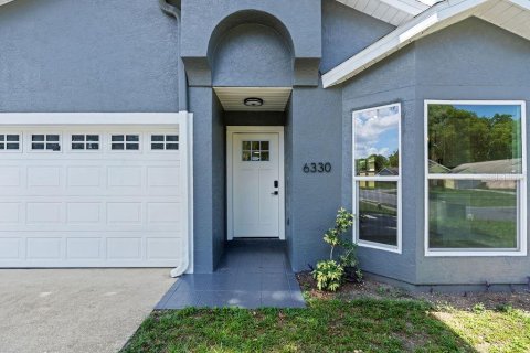 House in Orlando, Florida 3 bedrooms, 108.7 sq.m. № 2201843 - photo 29