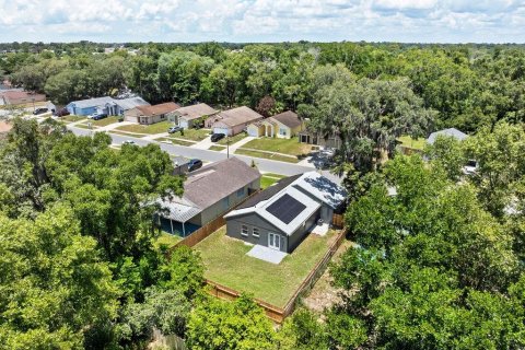 House in Orlando, Florida 3 bedrooms, 108.7 sq.m. № 2201843 - photo 5