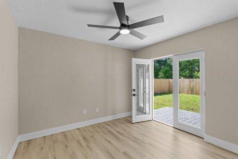 House in Orlando, Florida 3 bedrooms, 108.7 sq.m. № 2201843 - photo 17