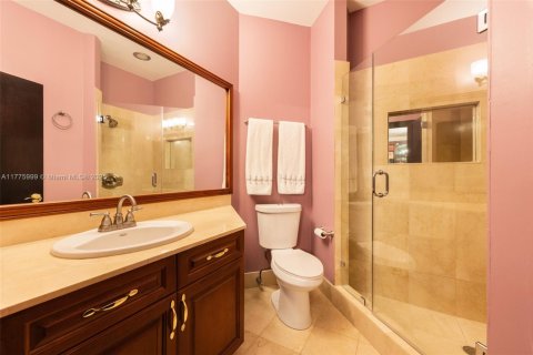 Townhouse in Aventura, Florida 5 bedrooms, 334.45 sq.m. № 1961973 - photo 30