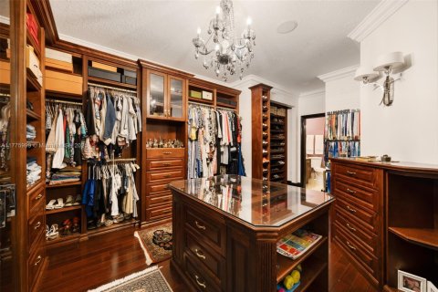 Townhouse in Aventura, Florida 5 bedrooms, 334.45 sq.m. № 1961973 - photo 29