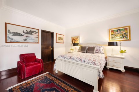 Townhouse in Aventura, Florida 5 bedrooms, 334.45 sq.m. № 1961973 - photo 27