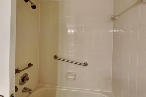 Apartment in Altamonte Springs, Florida 2 bedrooms, 115.76 sq.m. № 1844980 - photo 12