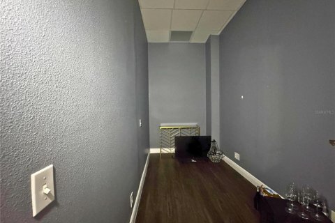 Propiedad comercial en alquiler en Leesburg, Florida, 132.85 m2 № 1747394 - foto 12