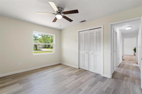 House in Gainesville, Florida 3 bedrooms, 111.67 sq.m. № 1737113 - photo 16