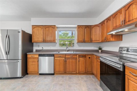 House in Gainesville, Florida 3 bedrooms, 111.67 sq.m. № 1737113 - photo 8