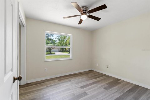 House in Gainesville, Florida 3 bedrooms, 111.67 sq.m. № 1737113 - photo 17