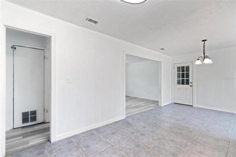 House in Gainesville, Florida 3 bedrooms, 111.67 sq.m. № 1737113 - photo 10
