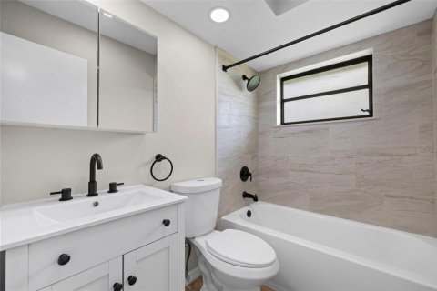 Casa en venta en Englewood, Florida, 3 dormitorios, 172.98 m2 № 1907414 - foto 29